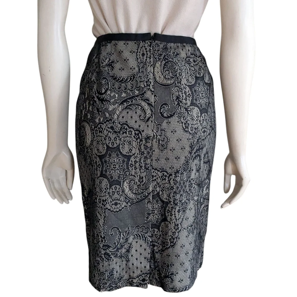 Ann Taylor Lace Skirt Size 6 Petite